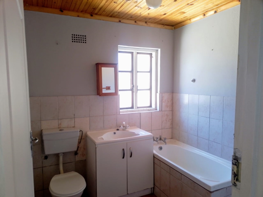 To Let 2 Bedroom Property for Rent in Malibu Village Western Cape